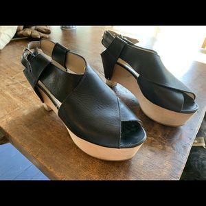 PHILLIP LIM 3.1. Leather sandal/Wooden heels